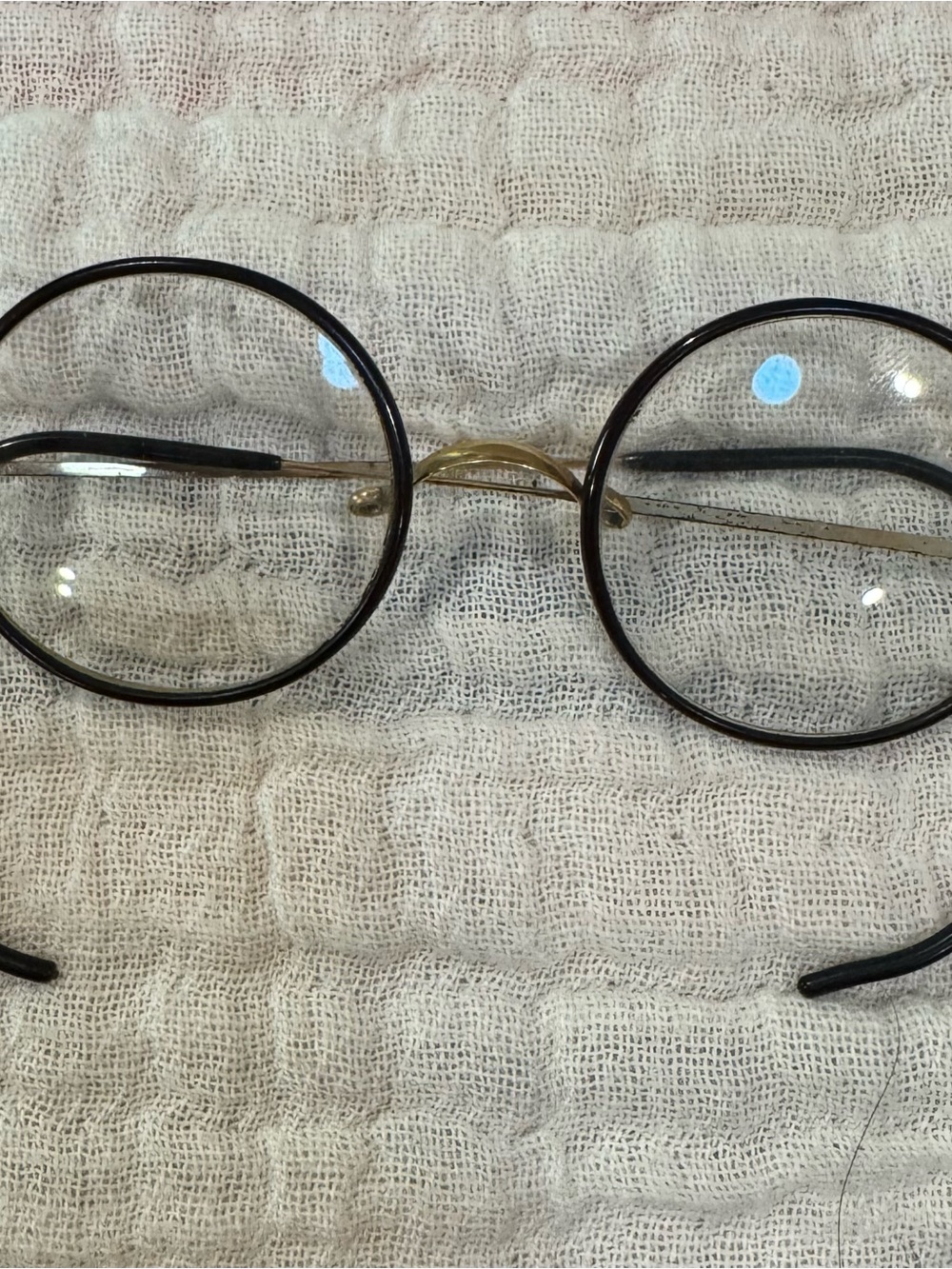 Vintage Round Wireframe Glasses in Black and Gold